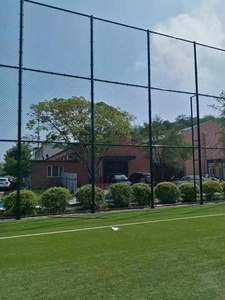 Rete Metallica Zincata Durevole per Campi da Basket/Calcio/Tennis/Badminton, Scuole e Cortili, Modellazione 3D - Product Image 2