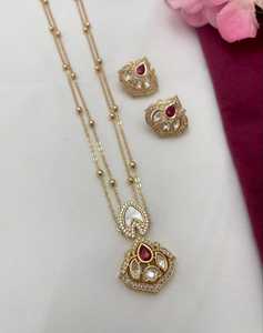 Ensembles de pendentifs de créateur anti-ternissement avec boucles d'oreilles pour filles et femmes finition de haute qualité, idéaux pour les vêtements quotidiens et de bureau - Product Image 6