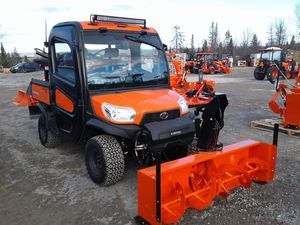 Véhicule utilitaire tout-terrain Kubota RTV-1100C diesel 4x4 d'occasion de haute qualité avec cabine fermée et chauffage pour travaux agricoles à prix avantageux - Product Image 6