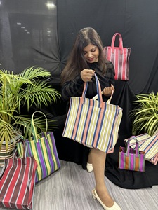 Eco-Friendly Custom Handloom Recycled Beach Cosmetic Bags Fashionable Striped Woven <b>Plastic</b> Shopping Cases with Reusable Zipper - Product Image 3