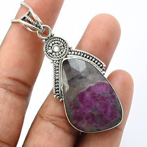 Nouveauté Design de luxe en argent sterling 925 rubis zoisite pierre précieuse conception unique pendentif bijoux faits à la main prix d'usine direct - Product Image 2