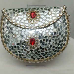Sac à main en métal argenté mosaïque au design unique, pochette unique pour femme, perle plaquée or, charme luxueux, pochette de mariage pour femme, design créatif - Product Image 1