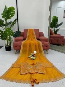 Tissu de soie Tibby lourd de créateur avec fil et séquence de travail Saree et Mono Banglori Blouse en soie avec fil et séquence de travail - Product Image 2