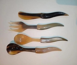 Cuillère en corne de buffle de conception simple Mini poignée couleur corne naturelle pièce de qualité supérieure cuillère à épices de buffle par f s i - Product Image 1