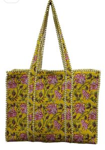 กระเป๋าโท้ทผ้าฝ้ายออร์แกนิคแบบเย็บลาย  ลายดอกไม้พิมพ์มือสไตล์โบฮีเมียน  พร้อมซิป  สำหรับผู้หญิง  เป็นมิตรกับสิ่งแวดล้อม เหมาะสำหรับใส่ของช้อปปิ้ง - Product Image 4