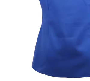 Traje de enfermería con cuello en V de diseño personalizado Uniforme de Enfermería de alta calidad para mujeres y hombres. - Product Image 5