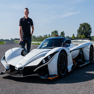 2024 2025 2026 Vehículos usados y nuevos Coches deportivos híbridos Hyper Car Praga bohema - Product Image 5