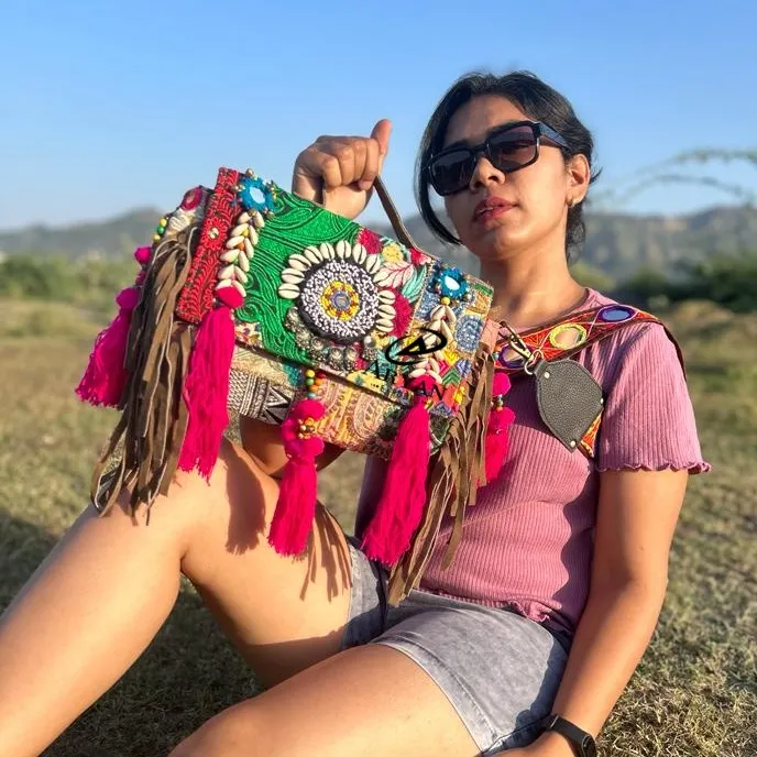 Model baru buatan tangan asli rajasmangkuk wanita suku Multi warna kain katun Boho Hippie kulit Suede rumbai rumbai tas Banjara