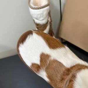 รองเท้าบูทหิมะหนังแกะคุณภาพสูง น้ำหนักเบา ดีไซน์สวย สำหรับฤดูหนาว แบบสั้น สไตล์เดินสบาย - Product Image 5