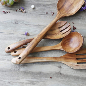 Utensilios de cocina de madera Espátula hecha a mano Tenedor Herramientas de cocina no pegajosas Cuchara de cocina de madera duradera por artesanía de media luna - Product Image 4