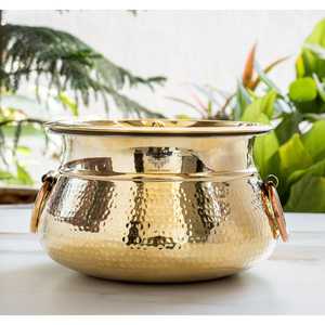 Olla de latón martillado Handi para sopa y caldos con asa, revestimiento de estaño y tapa de licra - Product Image 1