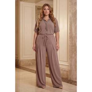 Pantalons pour femmes grandes tailles avec ceinture élastique, cordon de serrage et plis sur le devant, couleur vison - Product Image 2