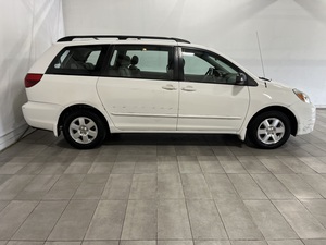 USADO LHD/RHD 2004 T0Y0TA SIENNA - Product Image 2