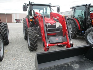 2023 Tractor Massey Ferguson 4707 - Product Image 3