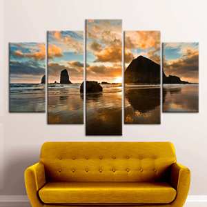 Lienzo impreso con ilustración de Haystack Rock - Paisaje marino de la costa de Oregón, mezcla de 5 piezas: envoltura tipo galería - Product Image 1