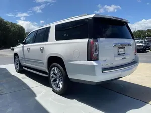 2020 GMC YUKON XL Denali - Product Image 2