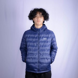 Navigate Goose Veste en duvet ultra-légère de qualité supérieure Confort et style Naviguer Style et confort de qualité supérieure - Product Image 1