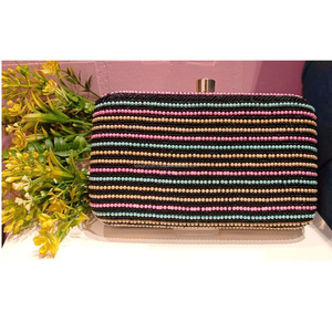 Embrayages de broderie vert bouteille faits à la main les plus populaires sac à main pour femmes sac à main pour mariage soirée et accessoires - Product Image 1
