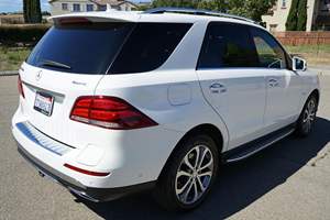 Mercedes-Benz GLE550e 4Matic Plug-In Hybrid Plus 2017 Usado en Excelentes Condiciones, Sin Accidentes, Volante a la Izquierda/Derecha - Product Image 3