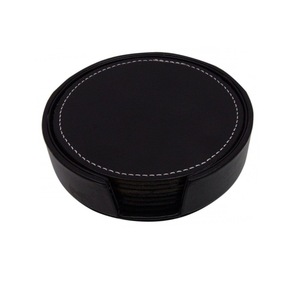 Posavasos de cuero PU para bebidas, Juego de 4 posavasos, Color negro - Product Image 1