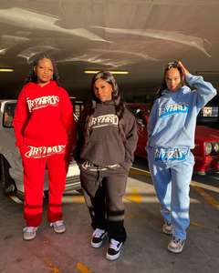 OEM Sweat-shirt en éponge française pour femme Sweat à capuche respirant zippé avec impression bouffante et pantalon de survêtement Ensemble survêtement pour femmes - Product Image 2