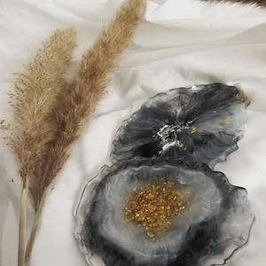 Plateau en résine époxy de luxe pour la décoration de la maison, stockage durable et réutilisable pour les boissons, les collations et la vaisselle dans le salon - Product Image 6