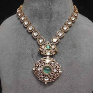 Conjunto de collar Polki de diseñador chapado en oro mate con pendientes, joyería nupcial Para Boda y celebración de fiesta - Product Image 1