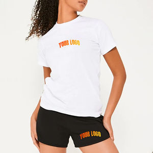 Ensemble de 2 t-shirts et shorts en coton respirant à séchage rapide pour femmes avec logo personnalisé vente en gros avec décoration à motif - Product Image 1
