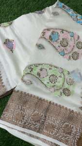 Saree en soie pure Chanderi avec travail manuel traditionnel Lucknowi Mukesh & Pearl pour les fêtes et les mariages - Product Image 3