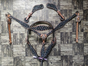 Juego de tachuelas de caballo de alta calidad, cuero de vaca, cuero genuino, logotipo personalizado, cuello de pecho occidental y caballete de una oreja de temporada - Product Image 2