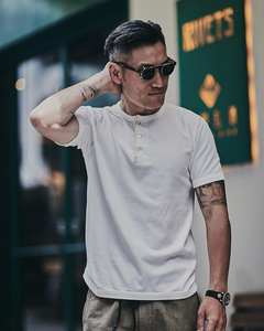 Camiseta Henley Casual Vintage Personalizada para Hombre, 100% Algodón, Manga Corta, Lavado Desgastado, con Botones, Color Sólido, Secado Rápido, Venta al Por Mayor - Product Image 4