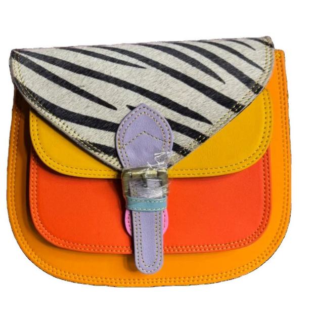 Eco-Friendly Genuine Leather Women's Handbag Bohemian Style Animal Prints Decoration-Free Solid Zipper Polyester Lining