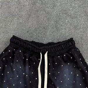 OEM personnalisé 100% toile de coton solide respirant écologique taille haute poids lourd hommes Streetwear Shorts ourlet brut soleil en détresse - Product Image 2