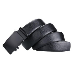 Ceinture en cuir véritable pour homme |   Ceinture en cuir avec logo personnalisé en acier de haute qualité |   Durable, respirant, imperméable, décontracté et professionnel - Product Image 3