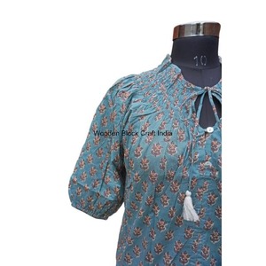 Hauts pour femmes vintage confortables et élégants avec imprimé floral, 100% coton, design respirant pour les femmes actives - Product Image 3