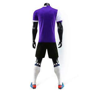 Maillots et shorts de football personnalisés et personnalisables pour hommes, ensembles de vêtements de football à séchage rapide en polyester 100% avec logo et tailles personnalisés - Product Image 6
