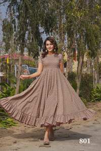 Anarkali kurti นักออกแบบที่สง่างามสำหรับผู้หญิงชุดรื่นเริงและงานแต่งงาน - Product Image 5