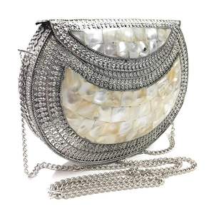 HF Crafts Lujoso bolso de mano con perlas para madre, cadena clásica de alta calidad, decoración de cuentas, moda para ocasiones nupciales, bajo - Product Image 6