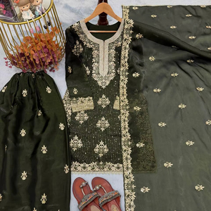 Traje Salwar de Seda Pesada con Bordado para Bodas y Festivales, Traje de la India - Product Image 1