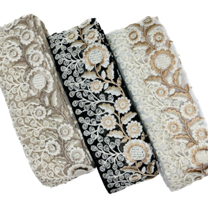 Vente en gros Nouveau tissu de dentelle guipure en polyester brodé de fleurs en 3D personnalisé de style traditionnel pour robes fantaisistes - Product Image 1