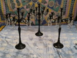 Bougeoir dernier style léger de luxe en noir poli avec des perles de cristal fabriqué à la main élégant avec une finition d'excellente qualité - Product Image 6