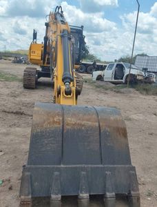 Acheter une excavatrice JCB 220LC 22TON de 20 tonnes d'occasion avec boîte de vitesses de type mobile et composants centraux inclus. - Product Image 3