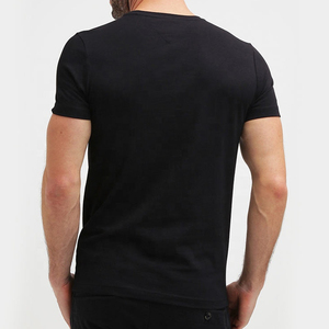 เสื้อยืดสำหรับยิมของผู้ชายทรงสลิมฟิตและปรับแต่งได้ทำจากผ้าฝ้ายออร์แกนิก100% ตรงจากโรงงาน - Product Image 2