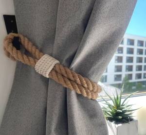 Attache de rideau en corde de jute avec accents en coton blanc, style rustique bohème - Product Image 2
