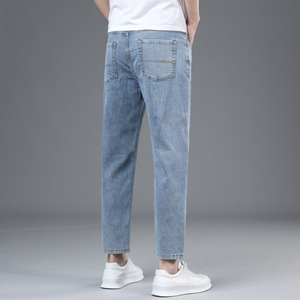 กางเกงยีนส์เดนิมทรงตรงทันสมัยสำหรับผู้ชาย ดีไซน์ล่าสุด น้ำหนักเบา รับสกรีนโลโก้ สไตล์สตรีทแวร์ลำลอง - Product Image 5
