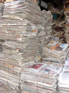 Vieux utilisé journal Déchets de déchets de nettoyage ONP Déchets de papier-vieux papier de nouvelles et sur le journal d'émission - Product Image 3