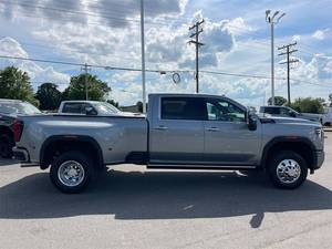 (W&T) PROMOCIÓN Venta de Camioneta Usada GM'C SIERRA 3500HD DENALI ULTIMATE CREWCAB WD 2025, VEHÍCULO USADO - Product Image 2