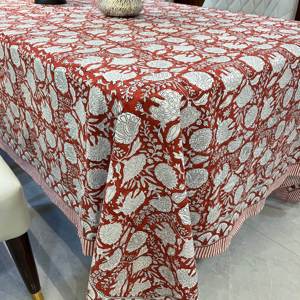 Nappe rectangulaire en coton imprimée à la main en Inde, motif floral rouge et blanc, nappe de table, cadeau de pendaison de crémaillère, mariage bohème - Product Image 3