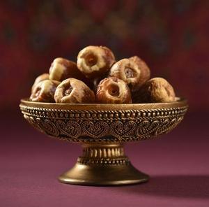 Bol à dattes en métal fabriqué à la main avec motif artistique pour améliorer la présentation de la table à manger et la décoration intérieure élégante - Product Image 3