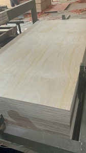 Meubles de qualité 18mm 1220X2440mm contreplaqué laminé double face en pin pour meubles - Product Image 2